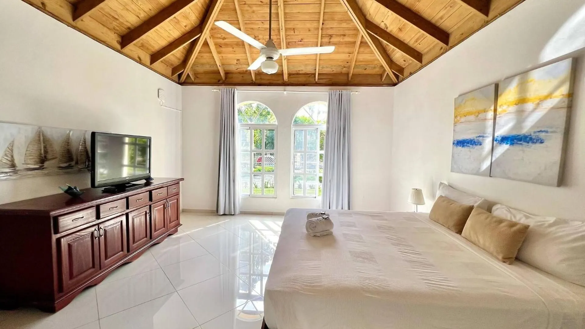 Вилла Casati Pearl House, Big House With Private Pool Бомбита