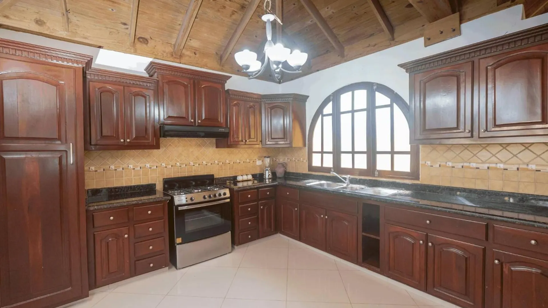 Вилла Casati Pearl House, Big House With Private Pool Бомбита