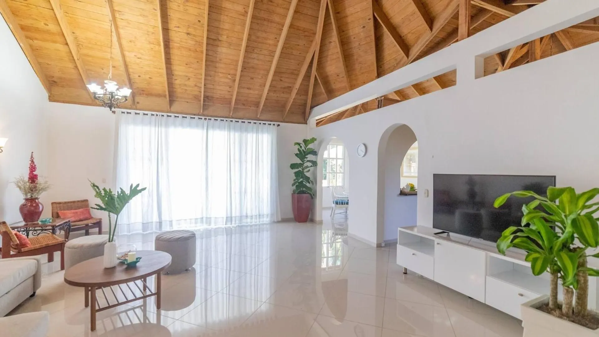 Вилла Casati Pearl House, Big House With Private Pool Бомбита